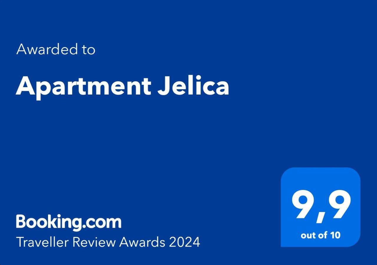 Apartments Jelena Supetar - Four Apartments - A Small House With A Private Yard - Two-Room Apartment With A Sea View - Studio Apartment - Two-Room Apartment With Garden View- Free Parking Eksteriør billede