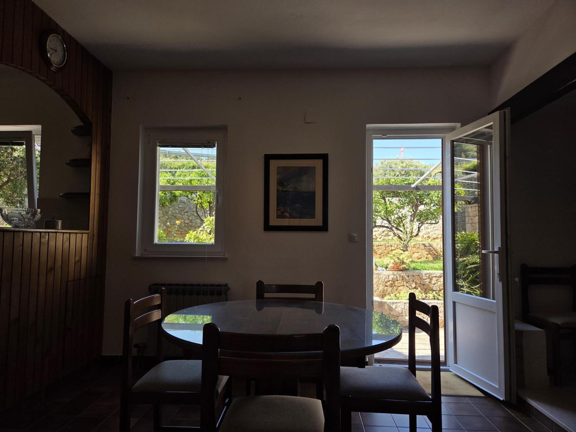 Apartments Jelena Supetar - Four Apartments - A Small House With A Private Yard - Two-Room Apartment With A Sea View - Studio Apartment - Two-Room Apartment With Garden View- Free Parking Eksteriør billede